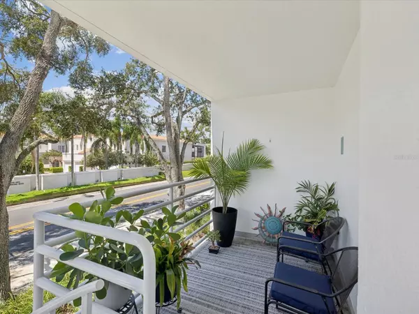 Tampa, FL 33611,4950 BAYSHORE BLVD #1