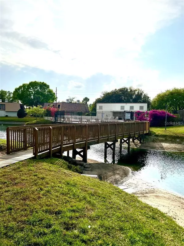 Tampa, FL 33618,15308 E POND WOODS DR