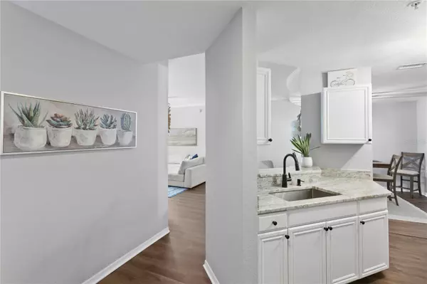 Tampa, FL 33602,700 S HARBOUR ISLAND BLVD #242