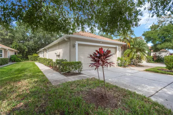 Zephyrhills, FL 33541,5533 AUTUMN SHIRE DR