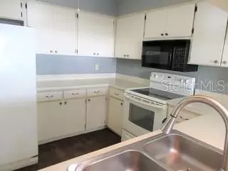 St Petersburg, FL 33710,6810 STONES THROW CIR N #13203