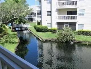 St Petersburg, FL 33710,6810 STONES THROW CIR N #13203