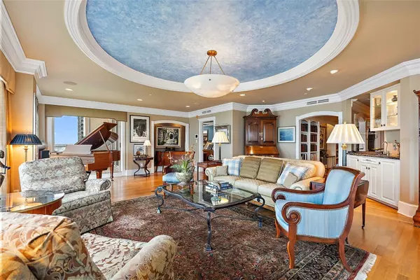 St Petersburg, FL 33701,100 BEACH DR NE #1902