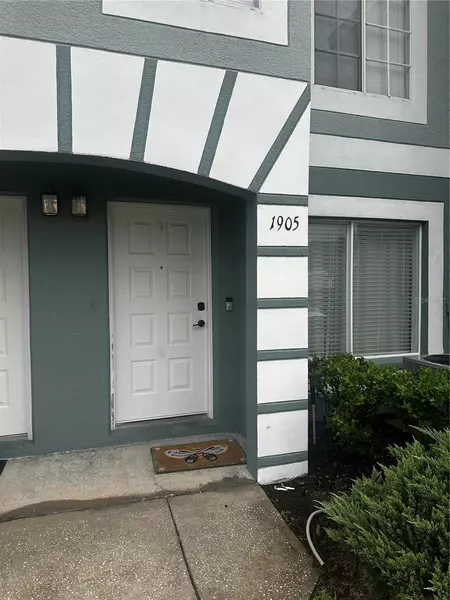 1905 FLUORSHIRE DR, Brandon, FL 33511