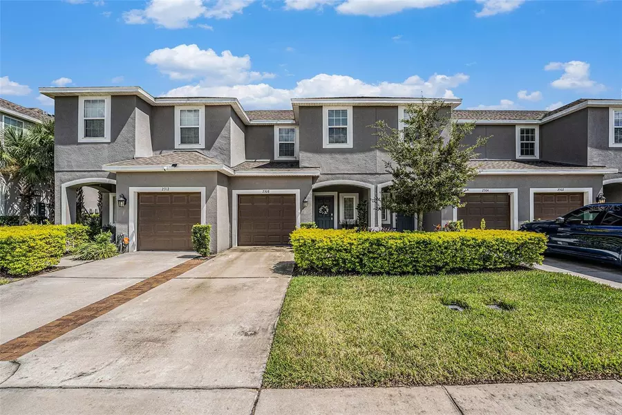 2308 ALEE LN, Wesley Chapel, FL 33543