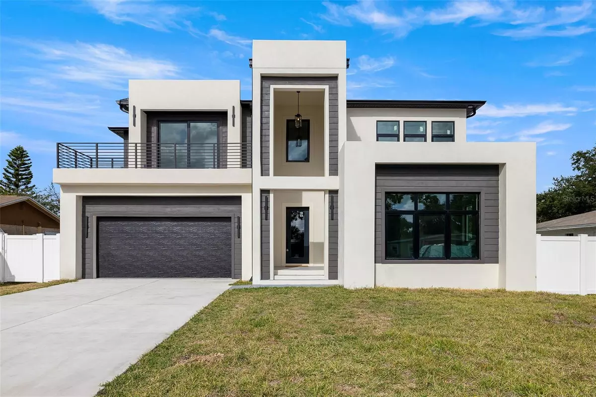 Tampa, FL 33611,4316 WALLACE CIR