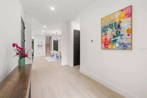 Tampa, FL 33611,4316 WALLACE CIR