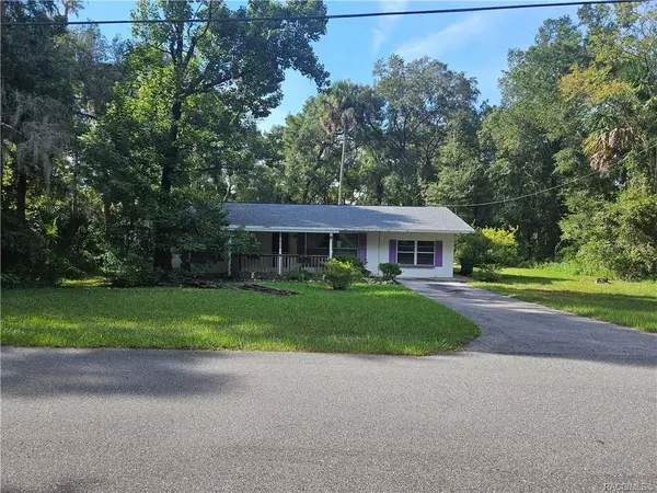 9708 W HAWTHORNE ST, Crystal River, FL 34428