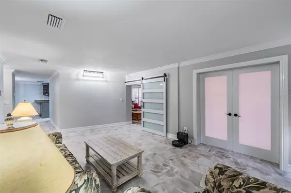 Tampa, FL 33615,8410 BOULDER PL