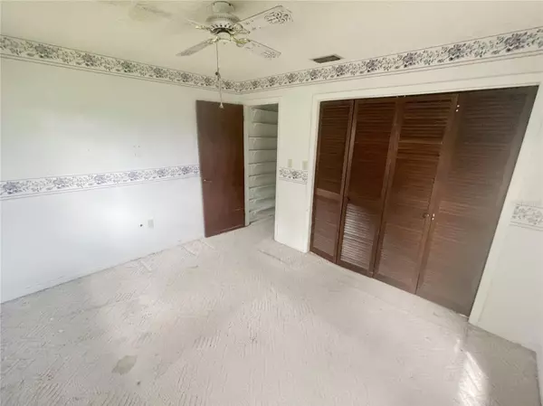 Lakeland, FL 33812,5325 CREEKMUR DR