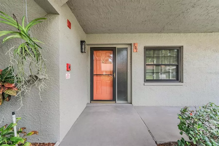 2020 LAKEVIEW DR #101, Clearwater, FL 33763