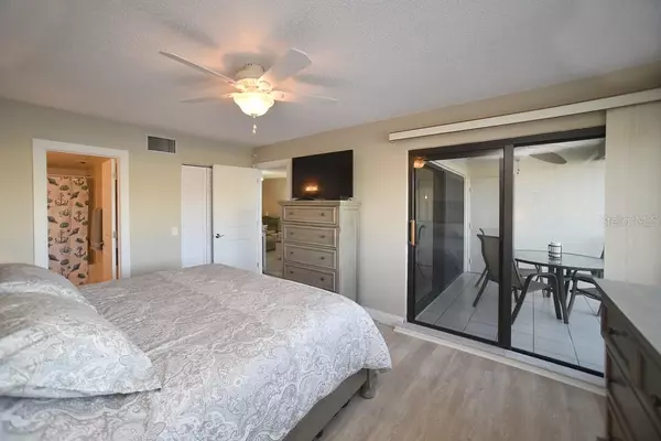 St Petersburg, FL 33715,6294 BAHIA DEL MAR CIR #207