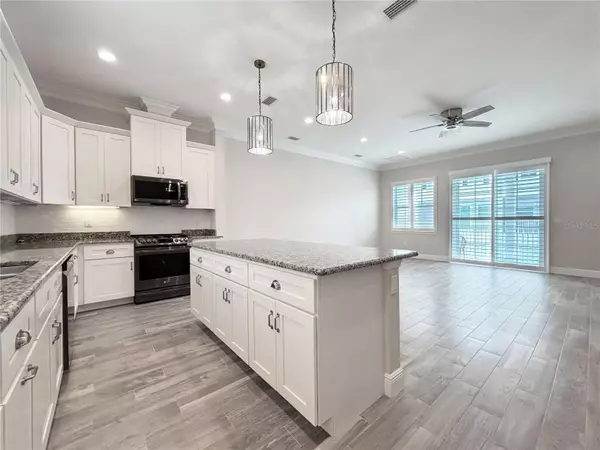 Dunedin, FL 34698,510 DOUGLAS PL