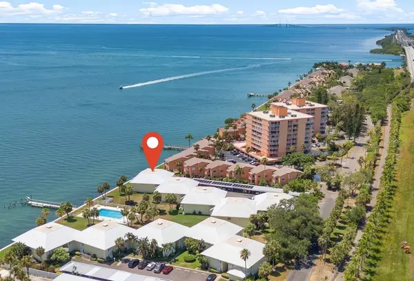 7310 SUNSHINE SKYWAY LN S #219, St Petersburg, FL 33711