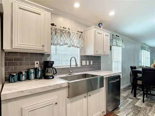 Zephyrhills, FL 33542,6349 ORRIS ST
