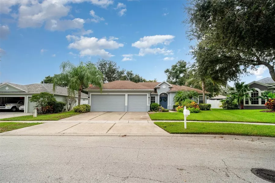 8920 ABERDEEN CREEK CIR, Riverview, FL 33569