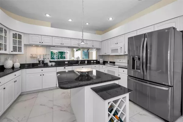 Oldsmar, FL 34677,4886 WESTCHESTER CT