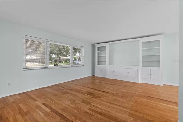 Seminole, FL 33776,13236 84TH TER