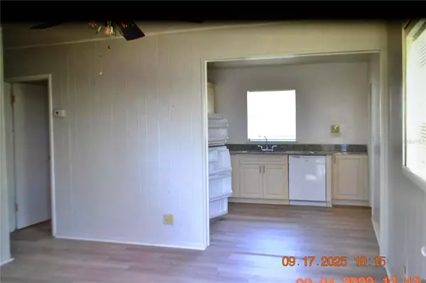 Tampa, FL 33613,14935 PINECREST RD