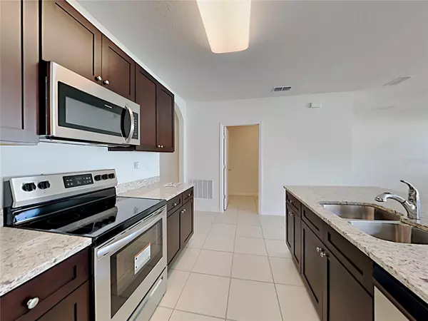 Davenport, FL 33896,389 BRIAR PATCH LOOP