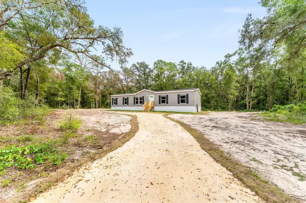 Bronson, FL 32621,664 BOUNDARY ST