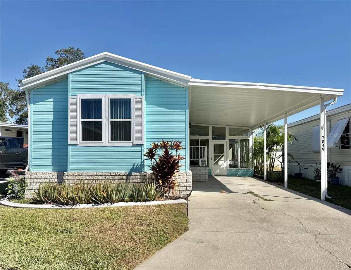 St Petersburg, FL 33702,7049 MOUNT ESSEX DR NE #521