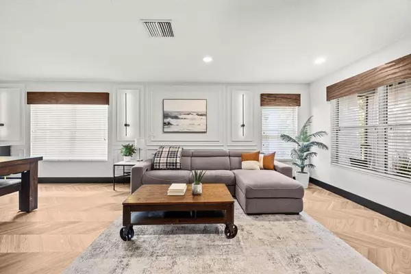 Tampa, FL 33619,616 WHEATON TRENT PL