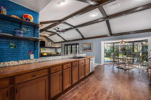 Brandon, FL 33511,206 WILD OAK DR