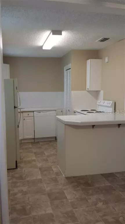 St Petersburg, FL 33714,2624 48TH AVE N