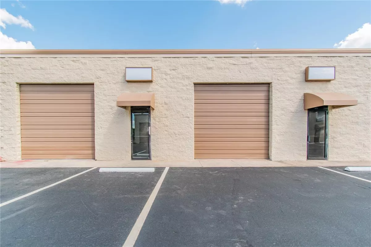 Tampa, FL 33619,6102 E ADAMO DR #W4