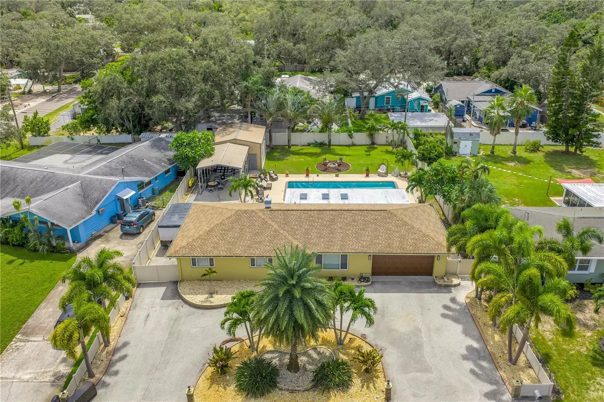 St Petersburg, FL 33708,10922 52ND AVE N