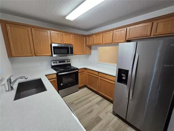 Valrico, FL 33594,259 CASTLEKEEPER PL