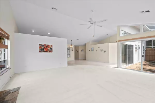 Dade City, FL 33525,13927 CURLEY RD