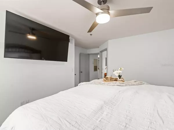 Tampa, FL 33637,12912 ARBOR ISLE DR #202