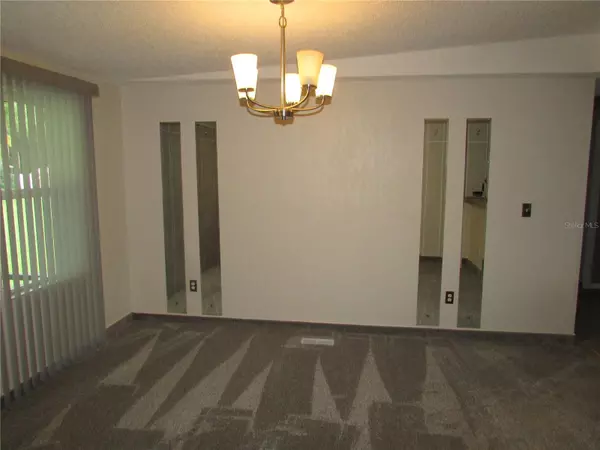 Tampa, FL 33625,15615 WILLOWDALE RD