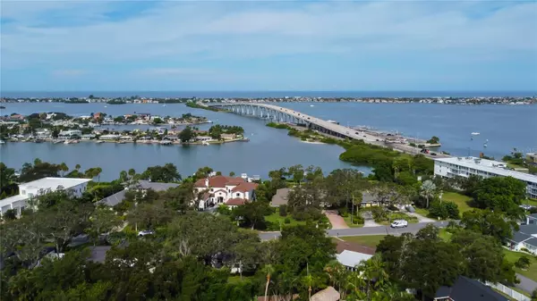 Belleair Bluffs, FL 33770,105 HARBOR VIEW LANE