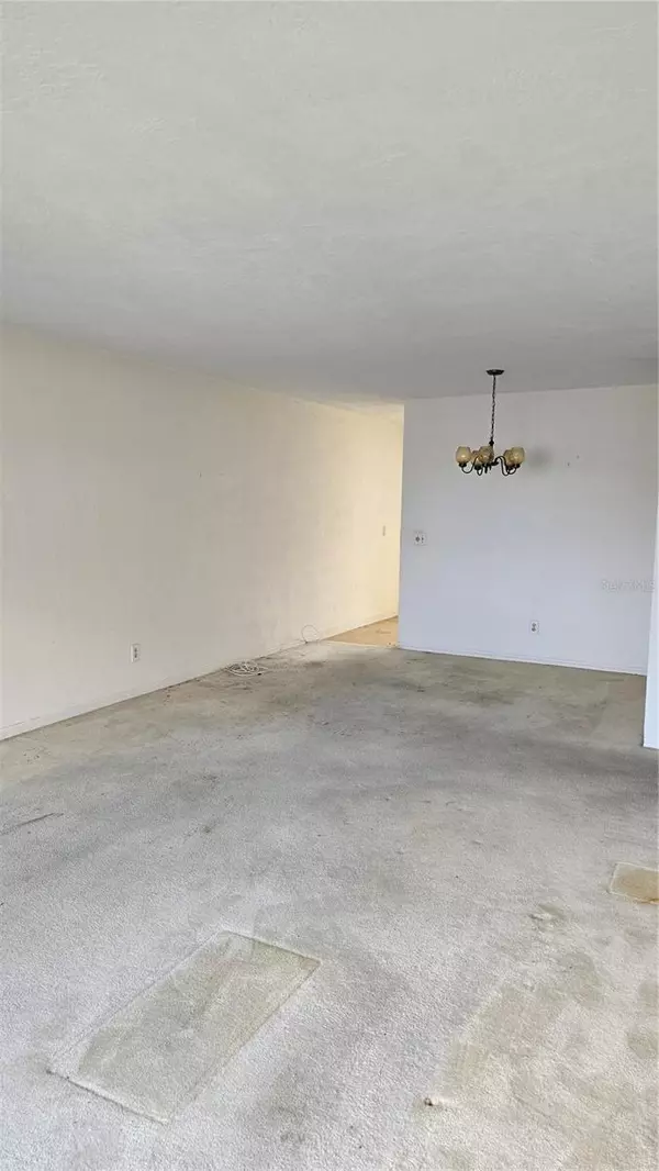 Clearwater, FL 33763,2461 CANADIAN WAY #33