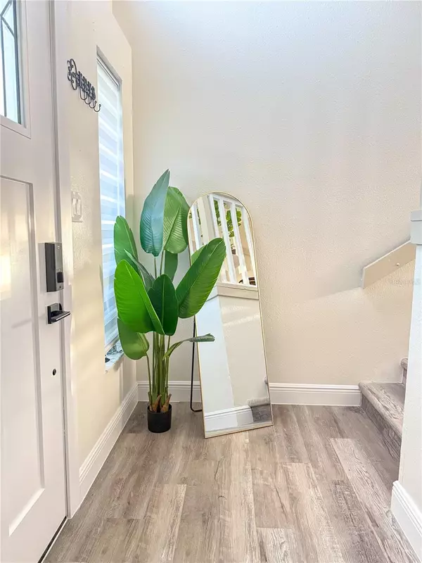 New Port Richey, FL 34652,7011 OAKWOOD DR