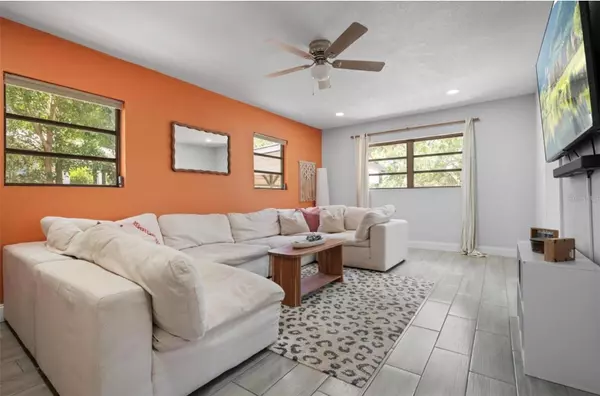 Tampa, FL 33605,2821 MARCONI ST