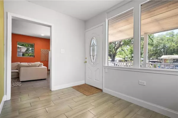 Tampa, FL 33605,2821 MARCONI ST