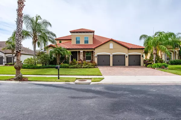 165 MOBBLY BAY DR, Oldsmar, FL 34677