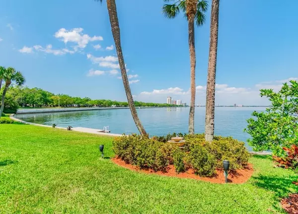 Tampa, FL 33611,2813 W HAWTHORNE RD