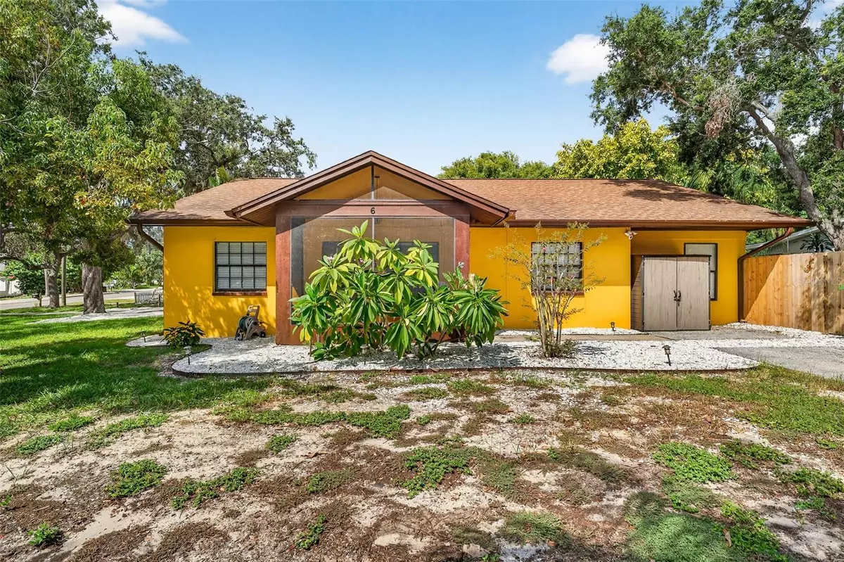 Palm Harbor, FL 34683,6 BAYOU LN