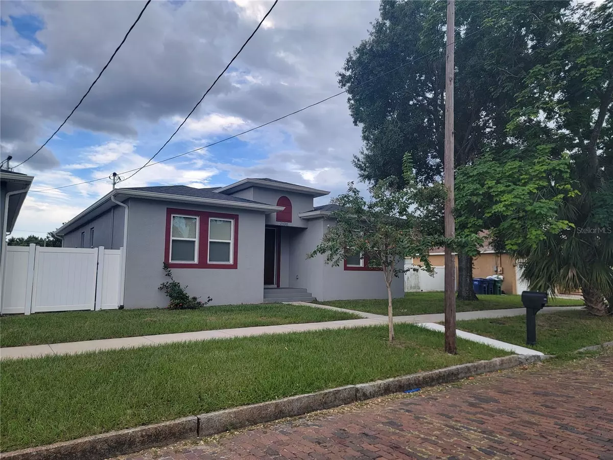 Tampa, FL 33607,2930 W CHESTNUT ST