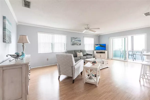 St Petersburg, FL 33709,6070 80TH ST N #215