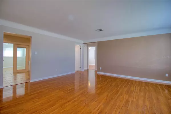 St Petersburg, FL 33710,2901 52ND ST N