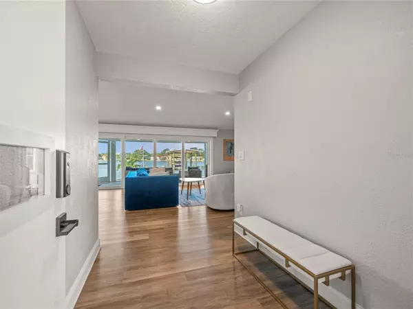 St Petersburg, FL 33705,4089 POMPANO DR SE