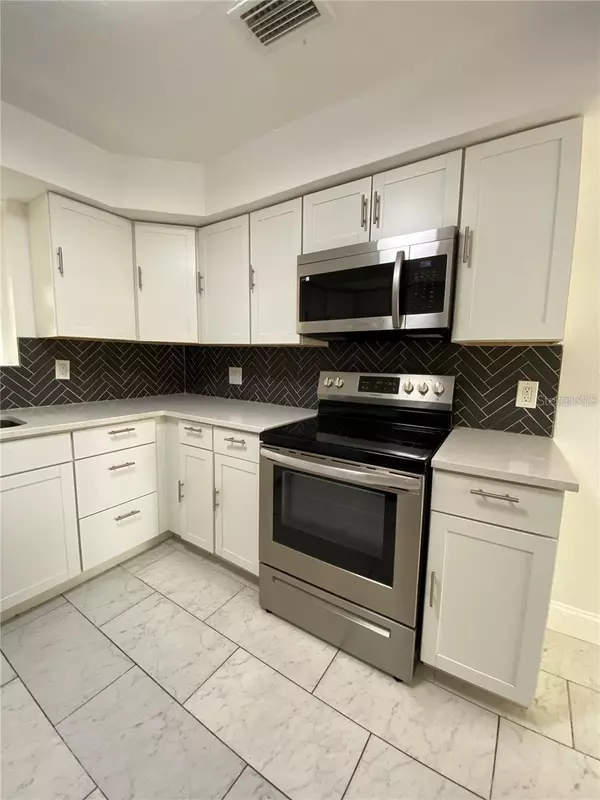 St Petersburg, FL 33712,2400 13TH AVE S