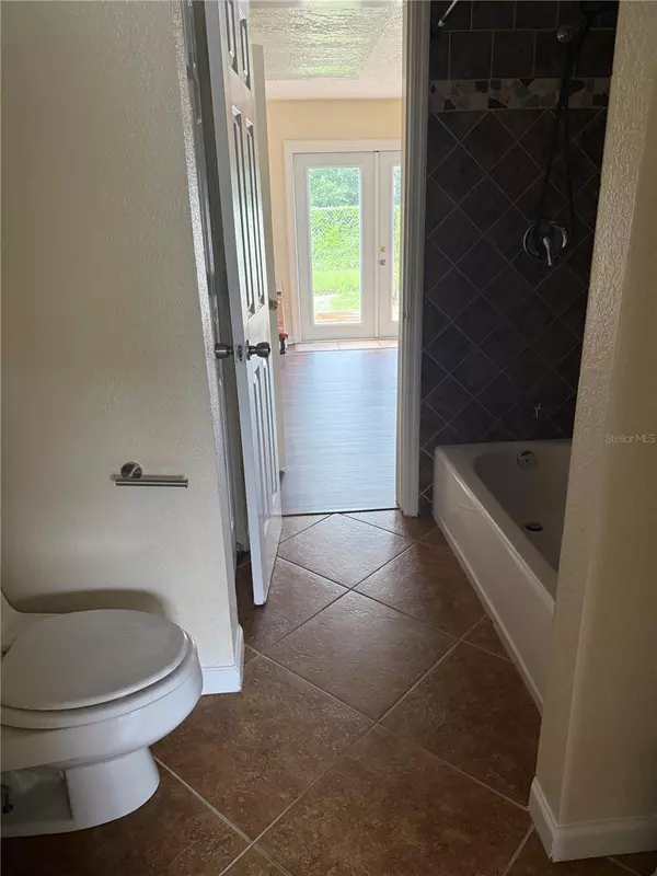 Seminole, FL 33772,11000 62ND AVE #102A