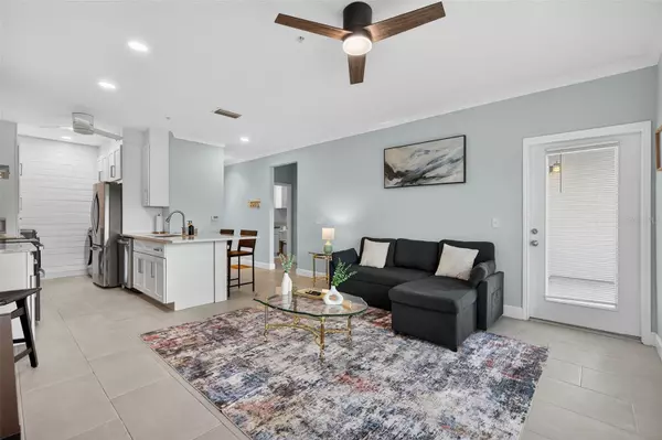 Bradenton, FL 34205,210 3RD ST W #8305